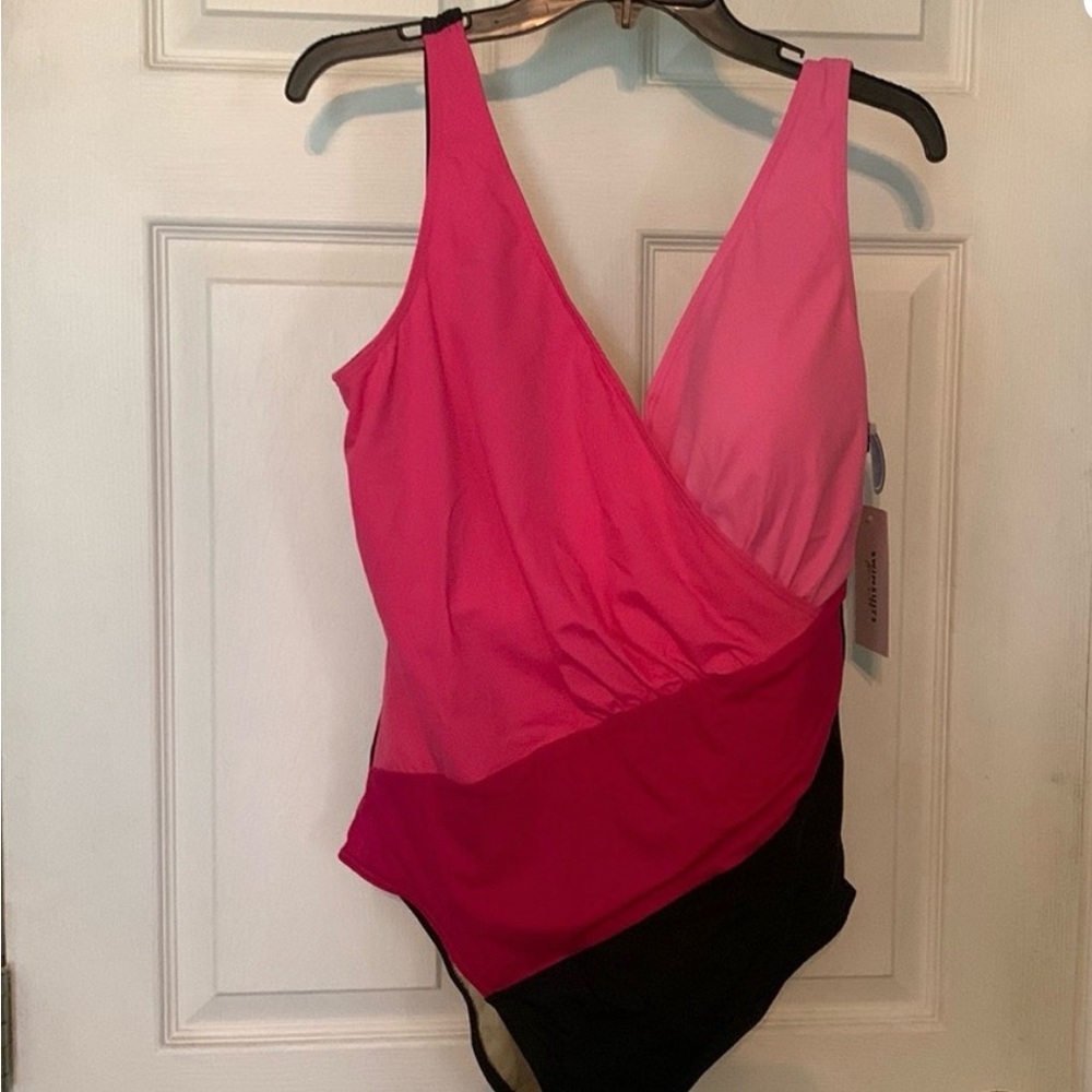 Swimsuits for all Pink and Black Colorblock one piece Swimsuit